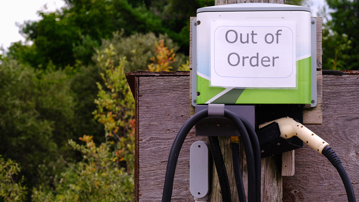 Out of order sign on electric vehicle charging portal